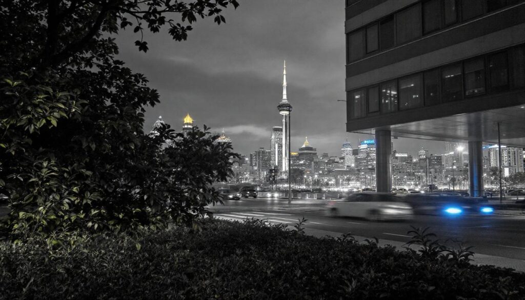 Parliamentary watchdog warns public support for UK’s net zero plan depends on visible benefits and fair costs